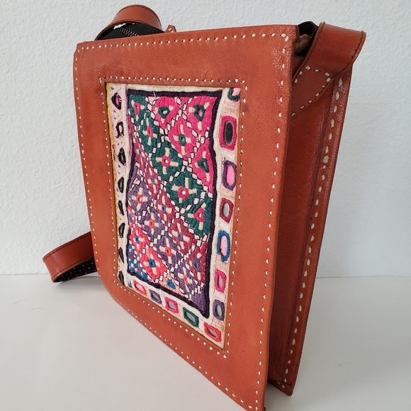 NWT genuine leather handmade embroidered bag - Picture 7 of 12
